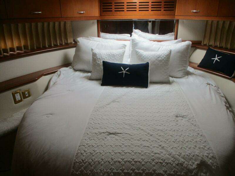 46ft Carver Yacht For Sale