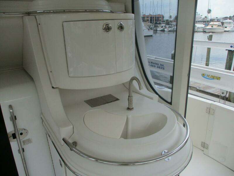 46ft Carver Yacht For Sale