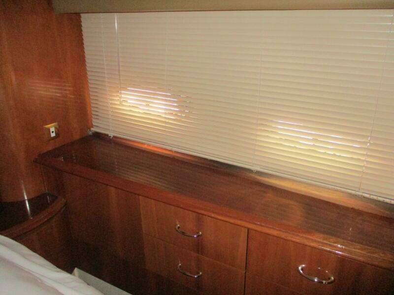 46ft Carver Yacht For Sale