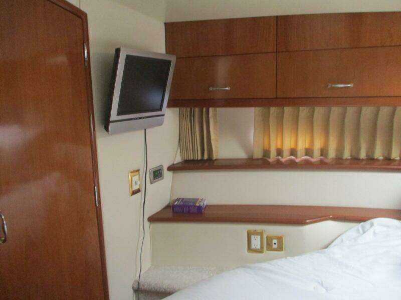 46ft Carver Yacht For Sale
