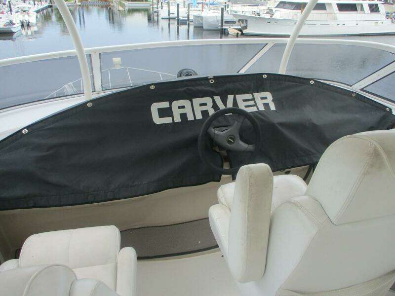 46ft Carver Yacht For Sale