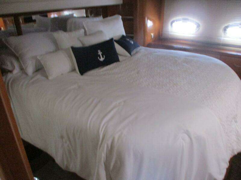 46ft Carver Yacht For Sale