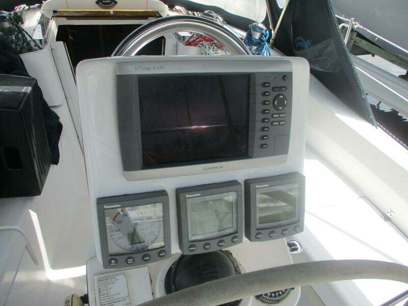 35ft Hunter Yacht For Sale