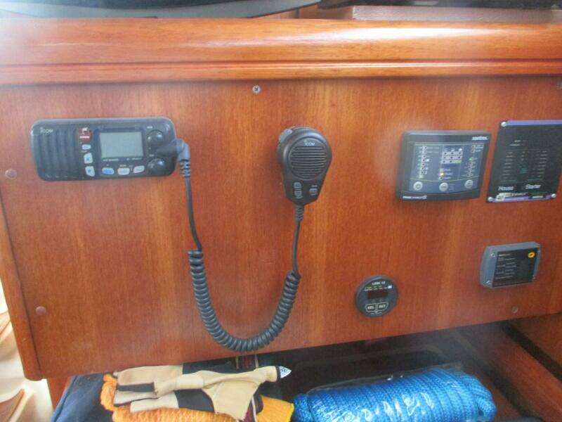 35ft Hunter Yacht For Sale