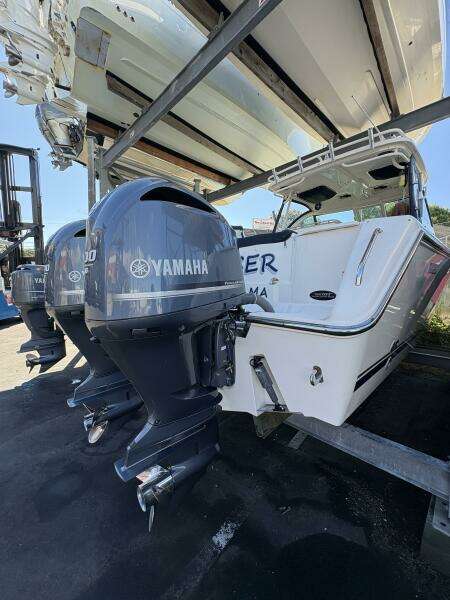 31ft Pursuit Yacht For Sale