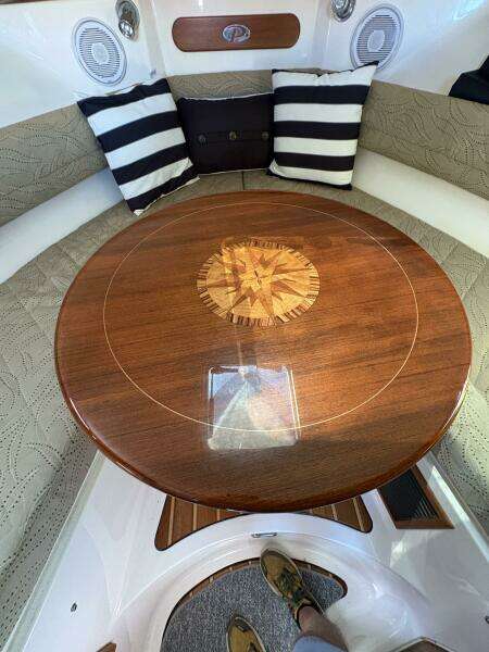 31ft Pursuit Yacht For Sale