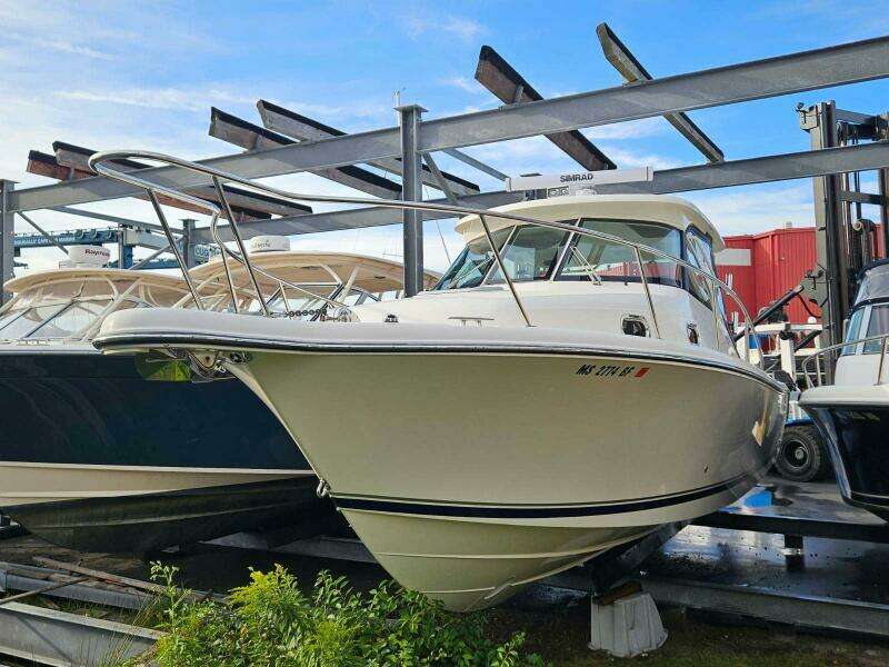31ft Pursuit Yacht For Sale