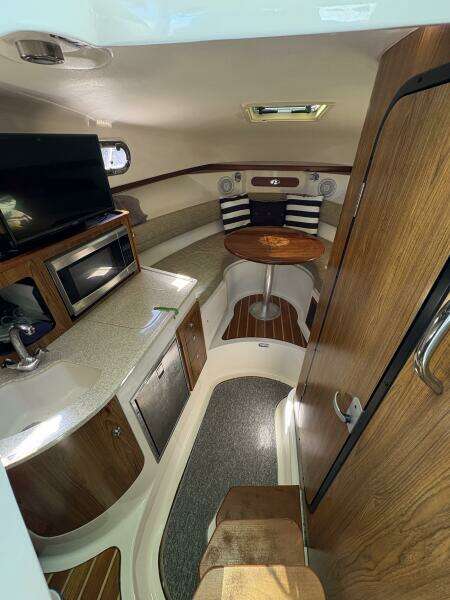 31ft Pursuit Yacht For Sale