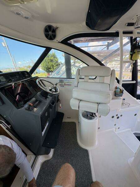 31ft Pursuit Yacht For Sale