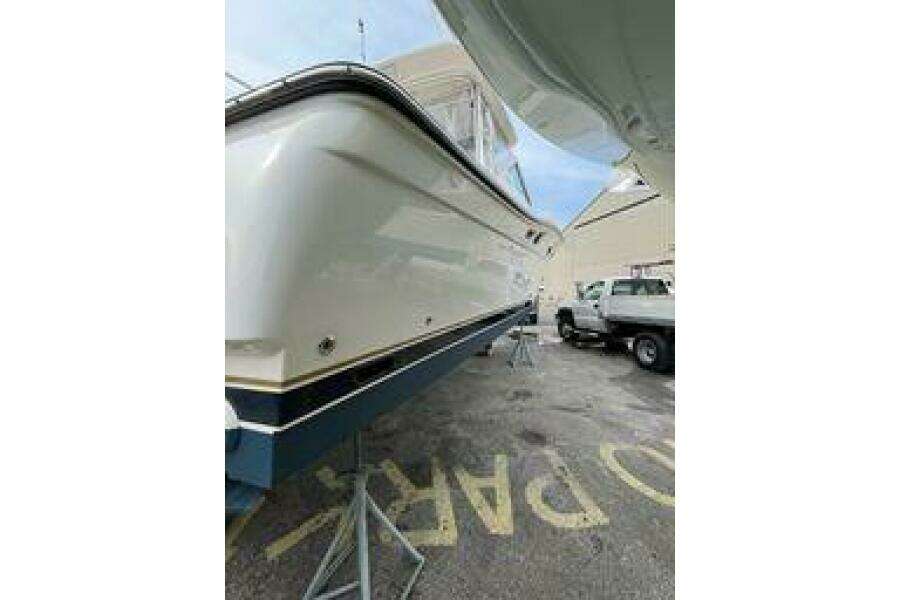35ft Tiara Yachts Yacht For Sale