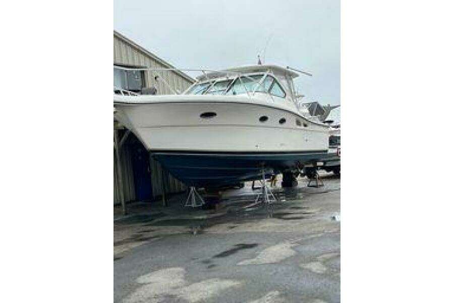 35ft Tiara Yachts Yacht For Sale