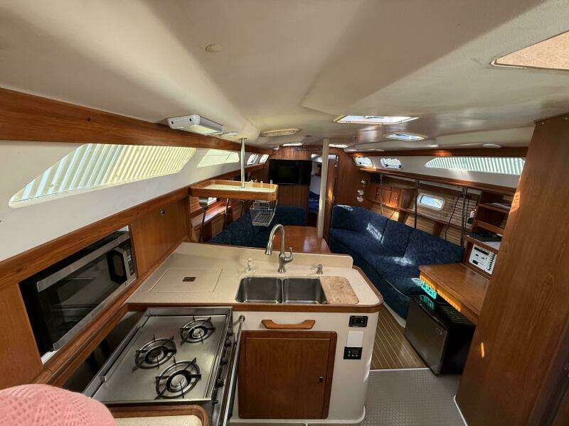 GONE ZONKERS 38ft Catalina Yacht For Sale