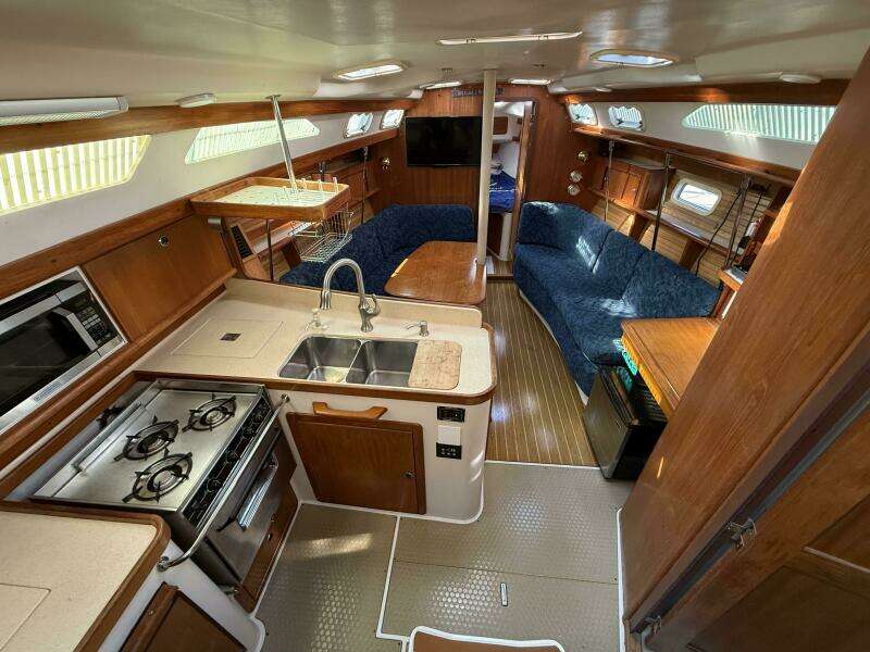 GONE ZONKERS 38ft Catalina Yacht For Sale