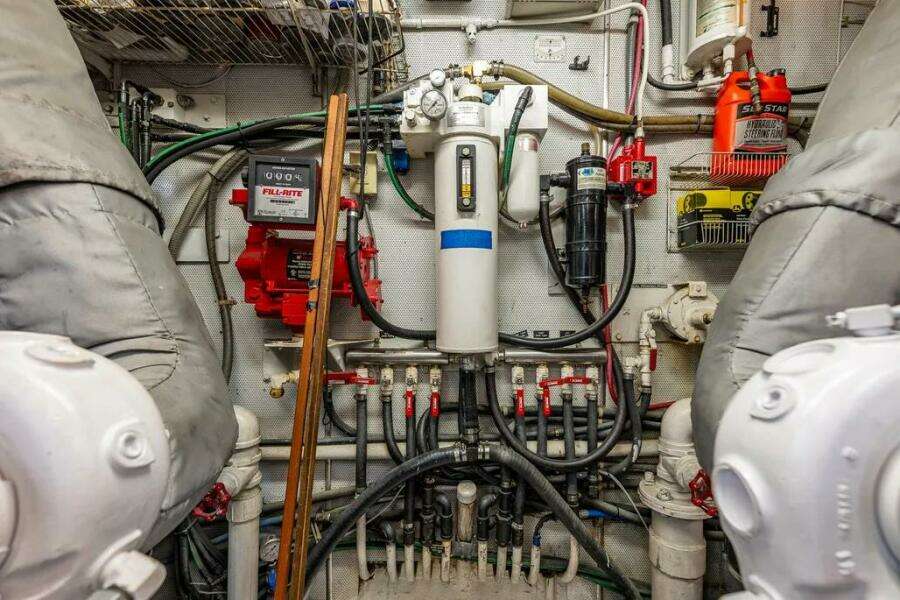 102ft Broward Yacht For Sale
