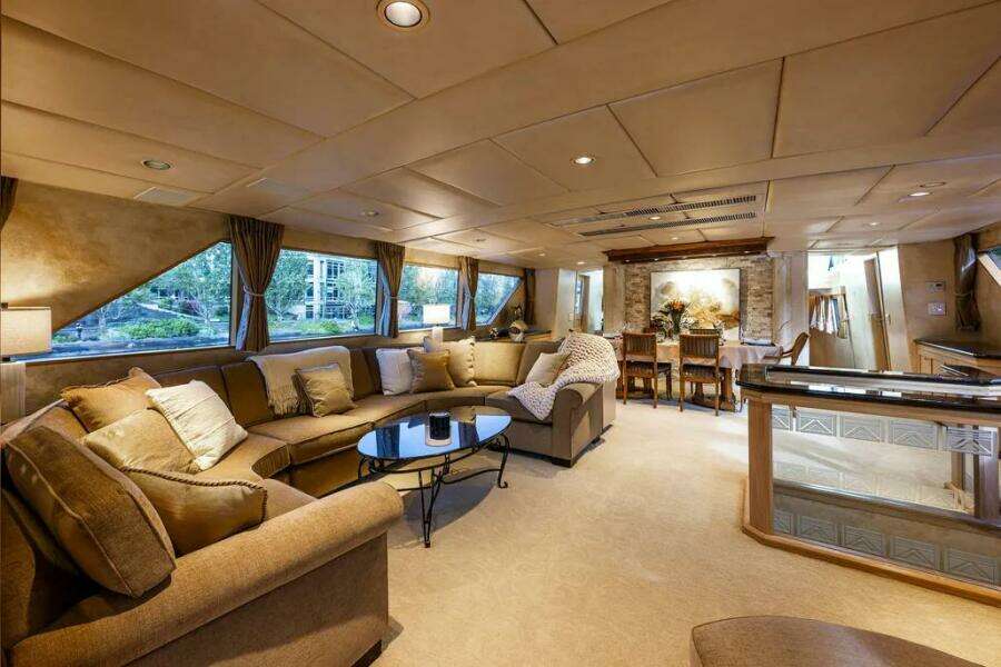 102ft Broward Yacht For Sale