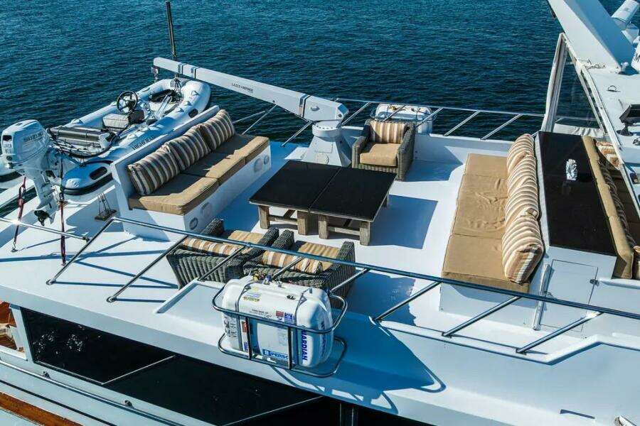 102ft Broward Yacht For Sale