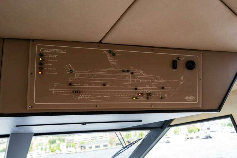 102ft Broward Yacht For Sale