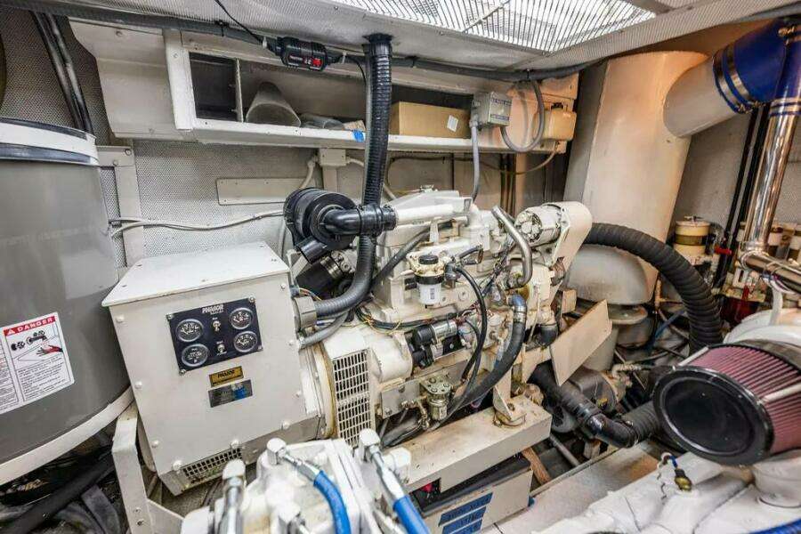 102ft Broward Yacht For Sale