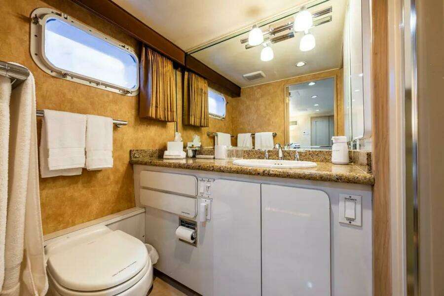 102ft Broward Yacht For Sale