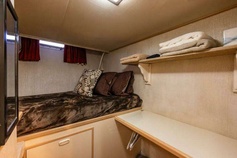 102ft Broward Yacht For Sale