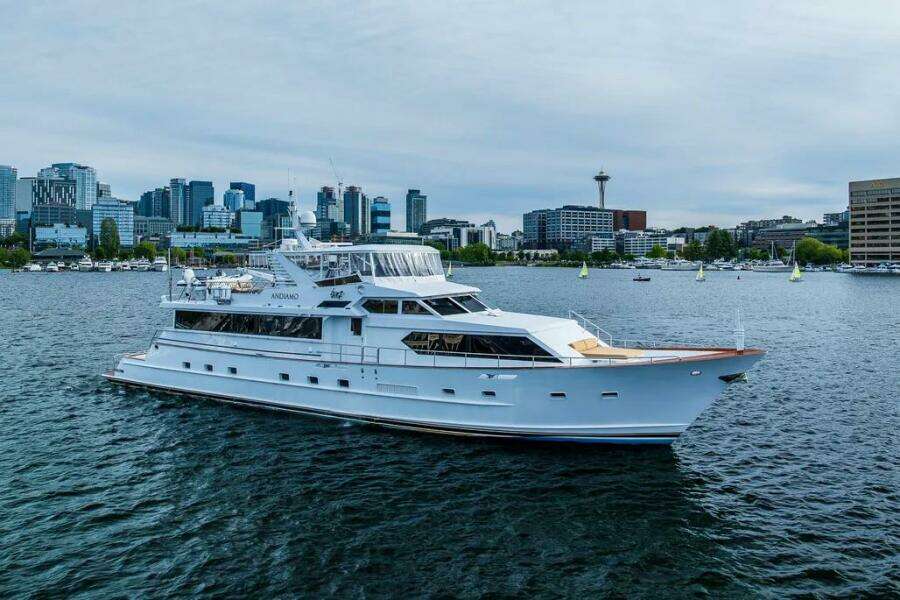 102ft Broward Yacht For Sale