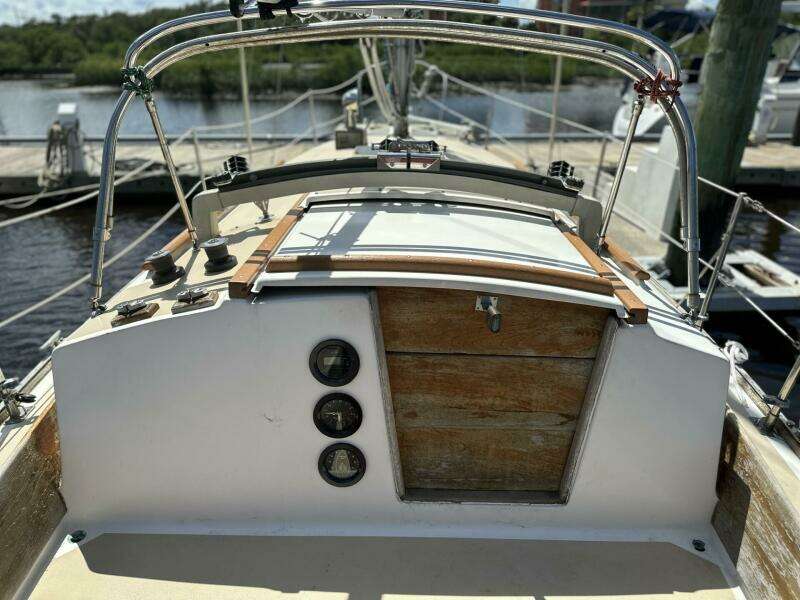 Gabbiano 30ft Cape Dory Yacht For Sale