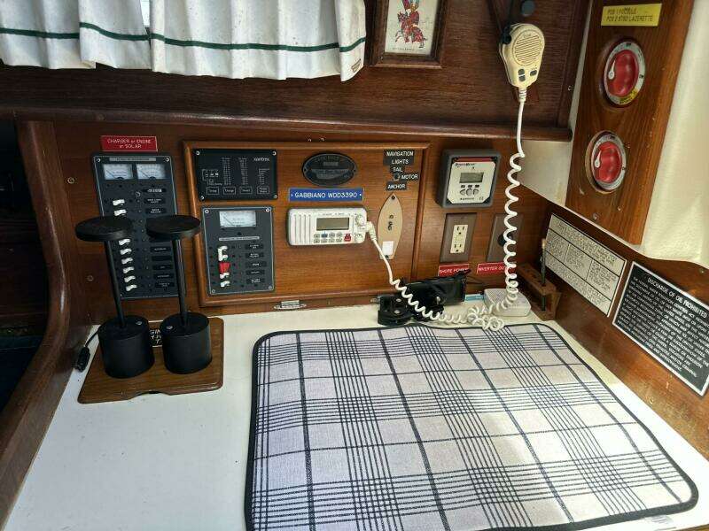 Gabbiano 30ft Cape Dory Yacht For Sale