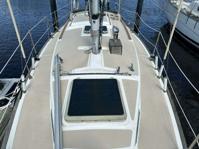 Gabbiano 30ft Cape Dory Yacht For Sale