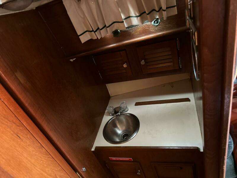 Gabbiano 30ft Cape Dory Yacht For Sale