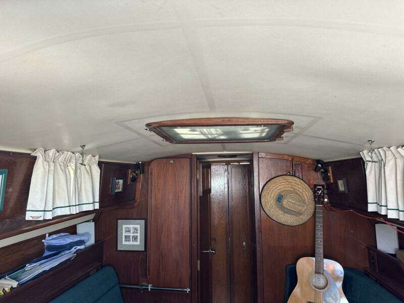 Gabbiano 30ft Cape Dory Yacht For Sale
