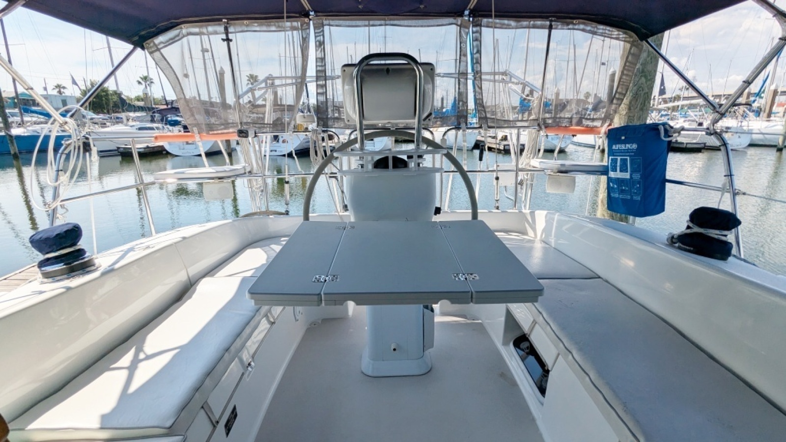 2003 Catalina 350
