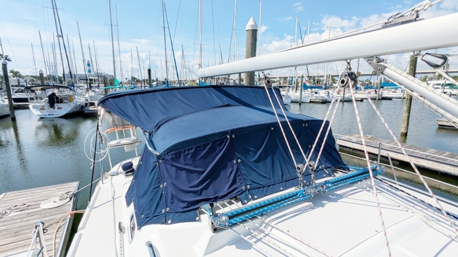 2003 Catalina 350