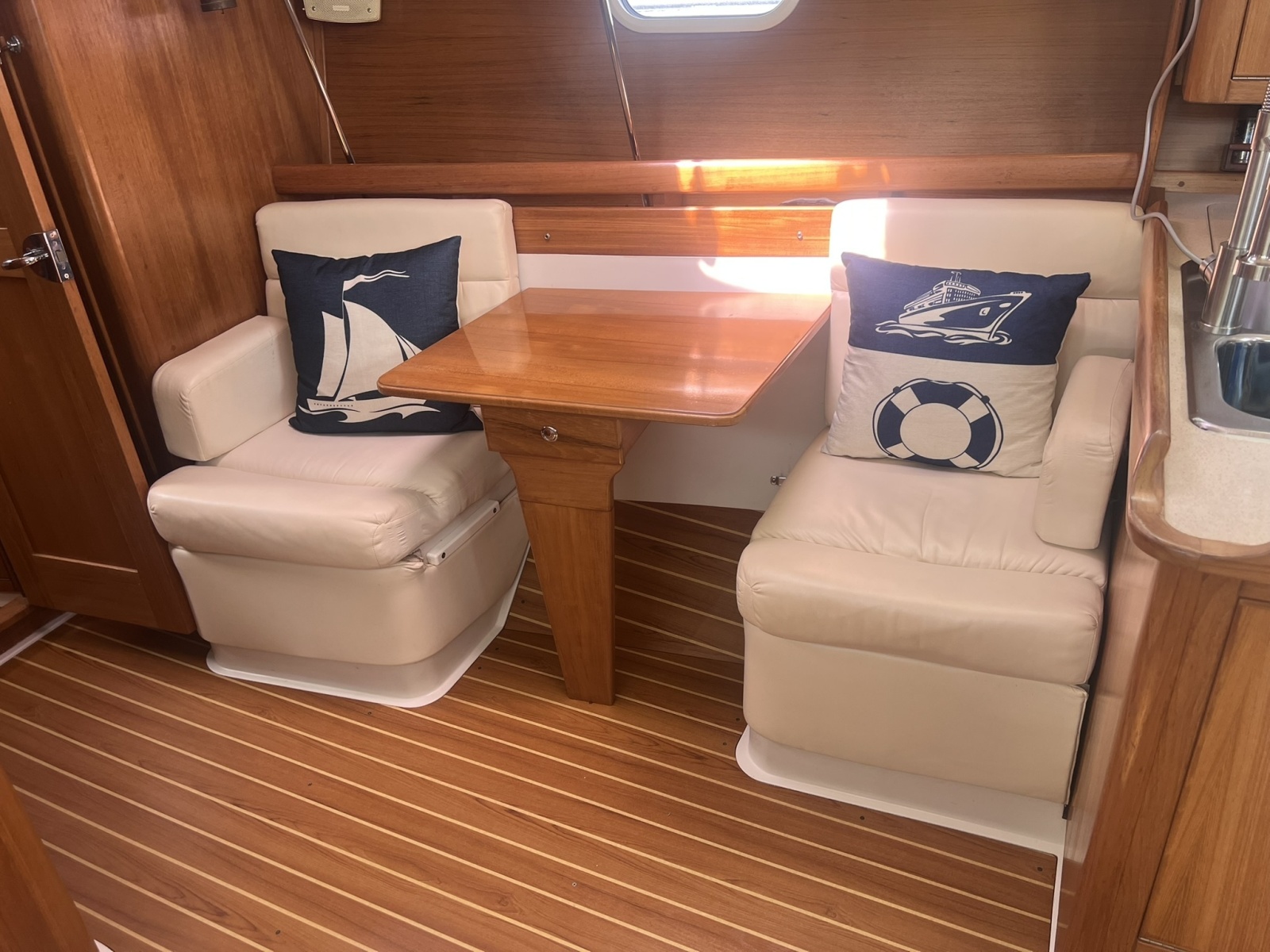 2003 Catalina 350