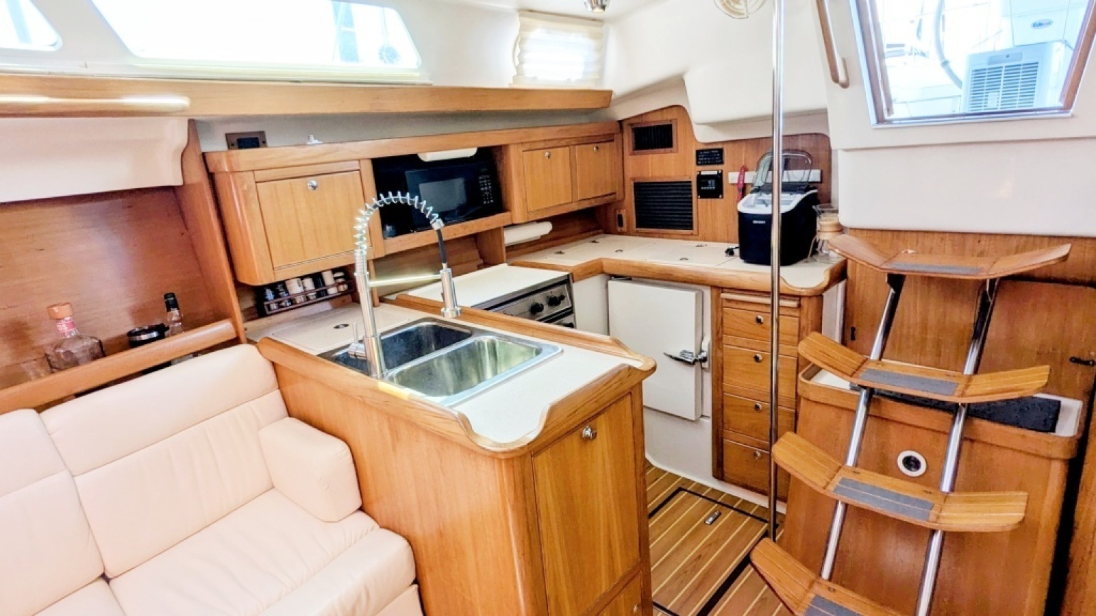 2003 Catalina 350