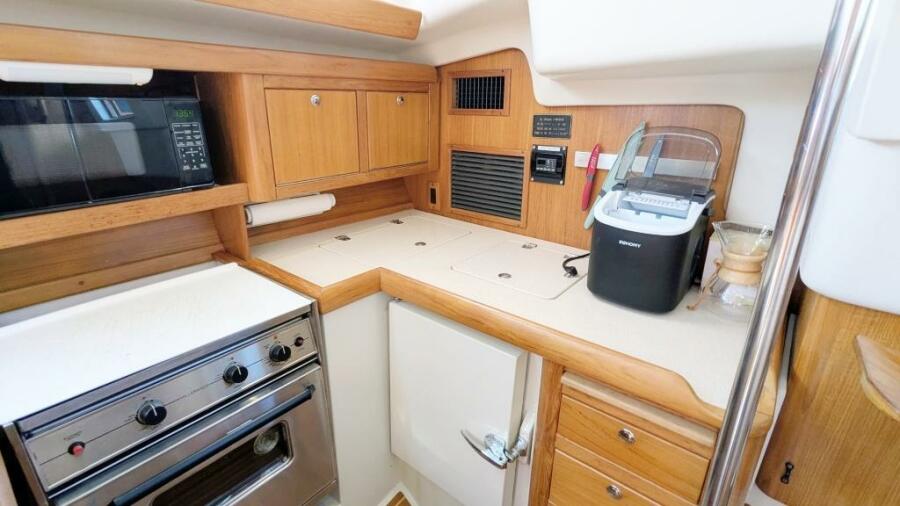 2003 Catalina 350