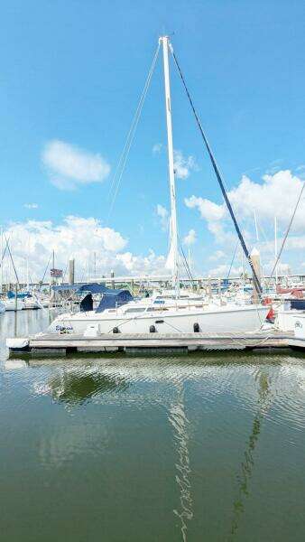 Elusive  35ft Catalina Yacht For Sale