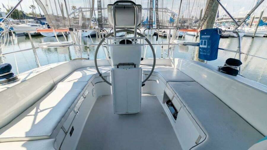 Elusive  35ft Catalina Yacht For Sale