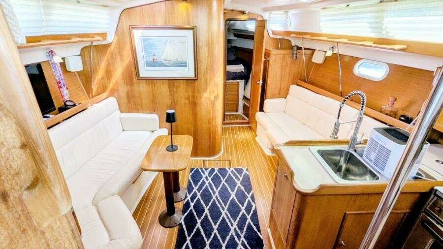 Elusive  35ft Catalina Yacht For Sale