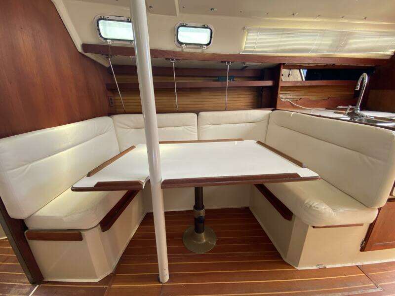 Rhapsody 34ft Catalina Yacht For Sale