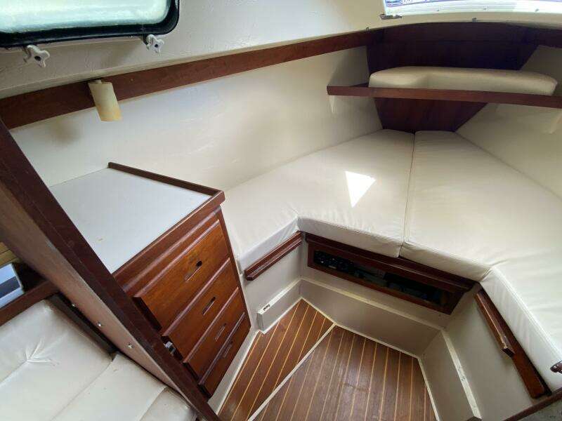 Rhapsody 34ft Catalina Yacht For Sale