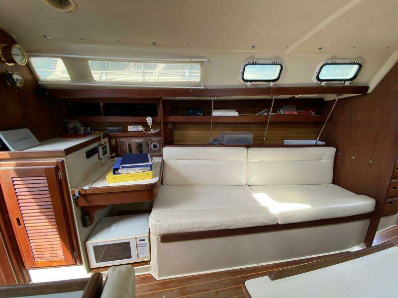 Rhapsody 34ft Catalina Yacht For Sale