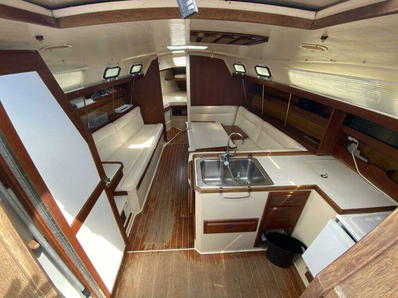 Rhapsody 34ft Catalina Yacht For Sale