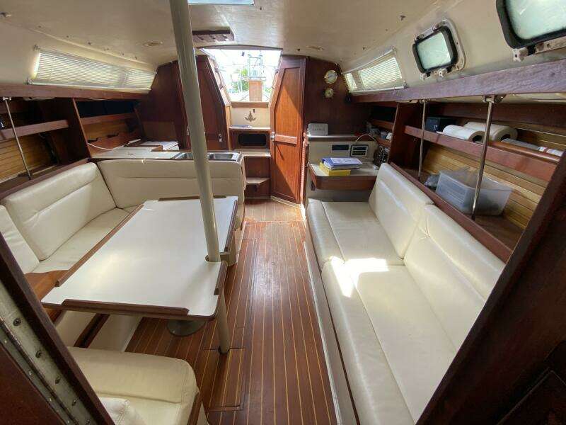 Rhapsody 34ft Catalina Yacht For Sale