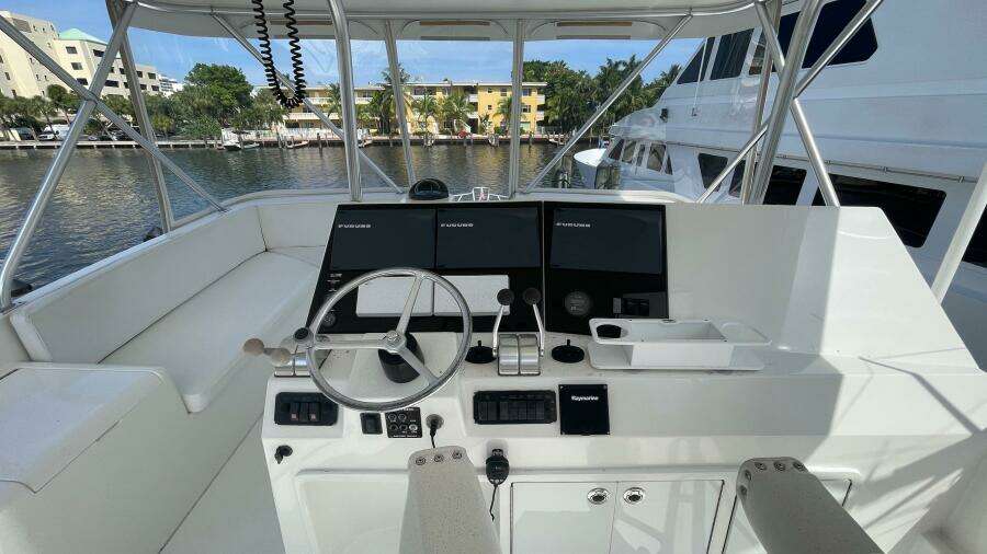HAMMERTIME 48ft Cavileer Yacht For Sale