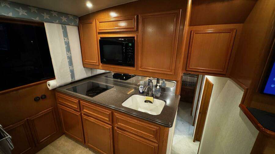 HAMMERTIME 48ft Cavileer Yacht For Sale
