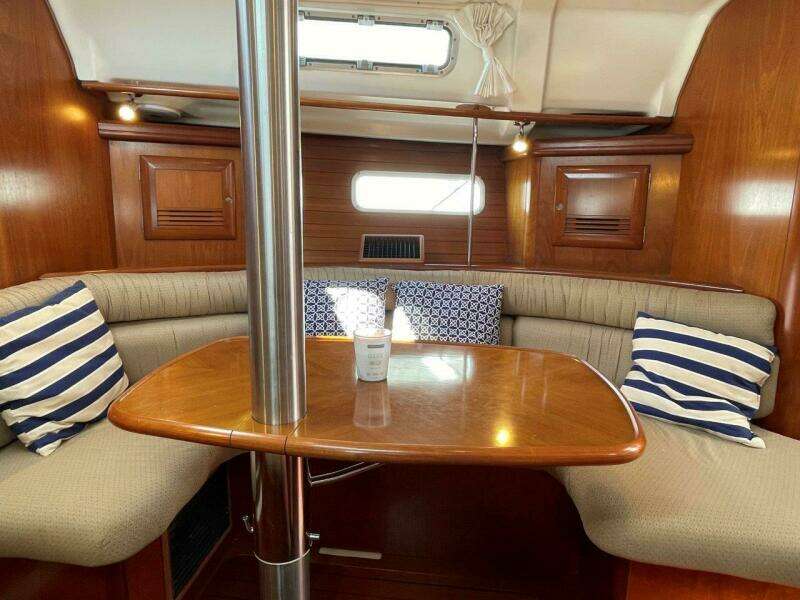 36ft Beneteau Yacht For Sale