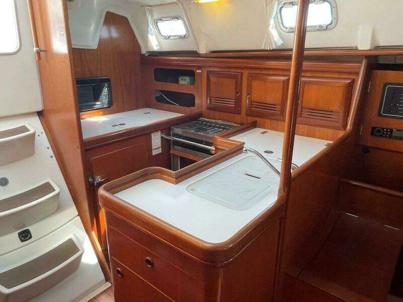 36ft Beneteau Yacht For Sale