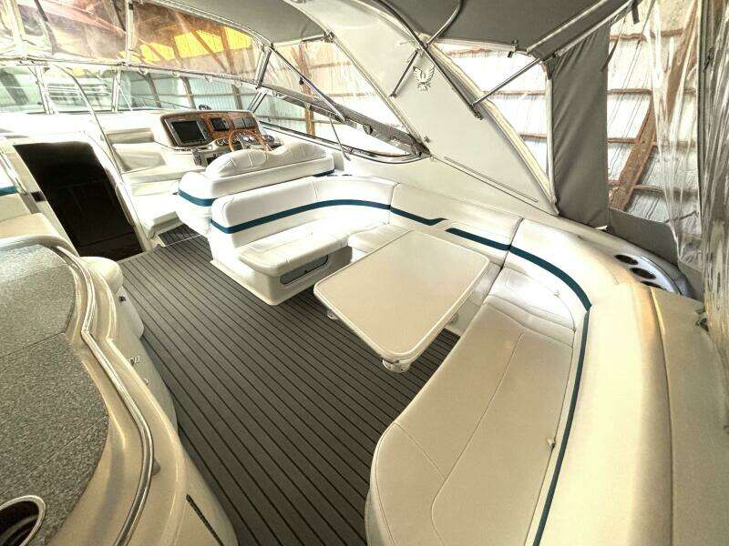 Adventure Capital 40ft Formula Yacht For Sale