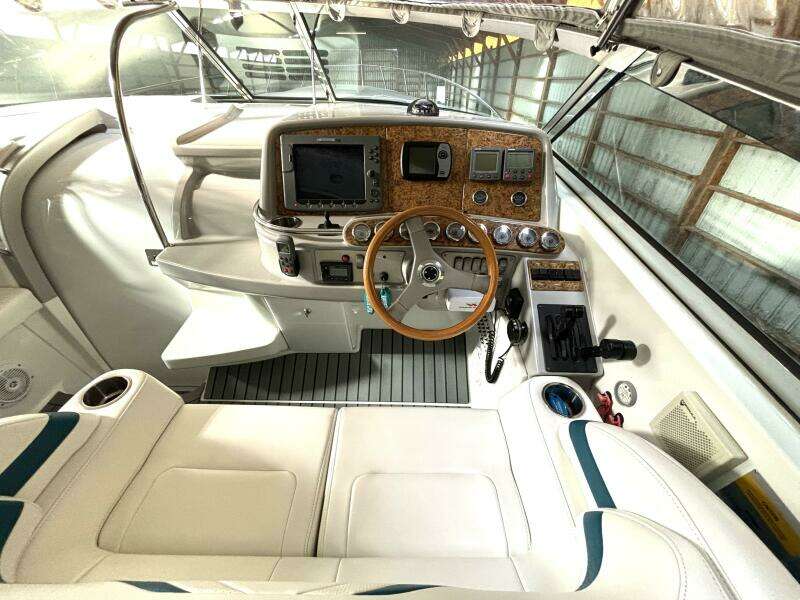 Adventure Capital 40ft Formula Yacht For Sale