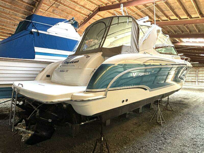 Adventure Capital 40ft Formula Yacht For Sale